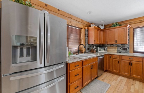 Three Rivers House | Cascade Getaway, Hot Tub, Fenced Acre, Pet Friendly