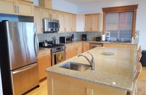 Langley House | Cascade View Haven by AvantStay | Saratoga Vistas
