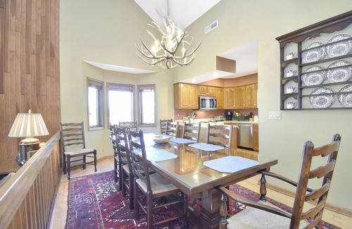 Blowing Rock Condo | Cascades 6 | Fireplace, Restaurant, Pool, Spa
