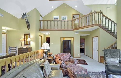 Blowing Rock Condo | Cascades 6 | Fireplace, Restaurant, Pool, Spa