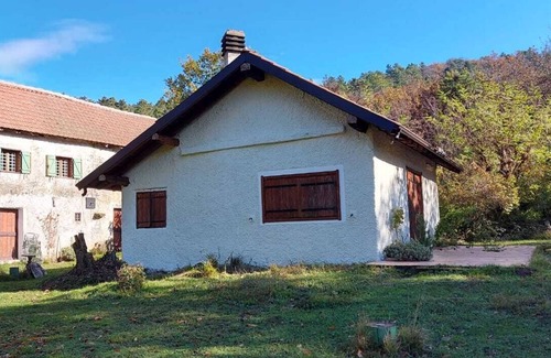 Casaleggio Boiro House | Cascina Mondovile in Casaleggio Boiro, in the Capanne di Marcarolo Park
