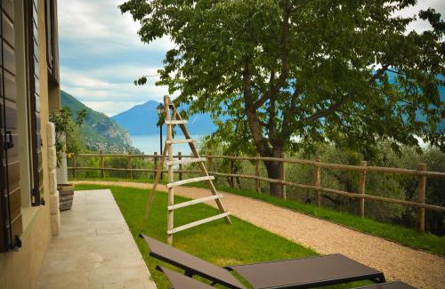 Gargnano Apartment | Cascina Varini