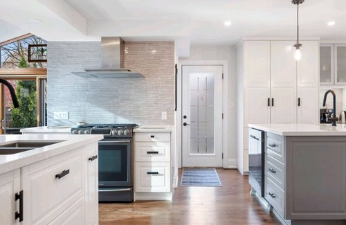 Lakeview House | Case del Sole: nYour Sunlit Sanctuary