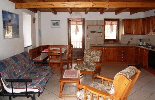 Coveyrand-Vieu Apartment | Case Gran Paradiso Rhemes Saint Georges