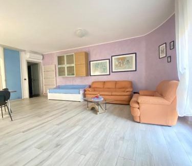 San Benedetto del Tronto Apartment | CASERMA GUELFA - Casa VACANZA CHIARINA