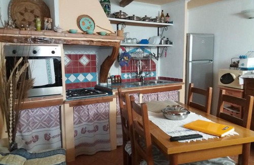 Baunei Apartment | casetta orologio baunei