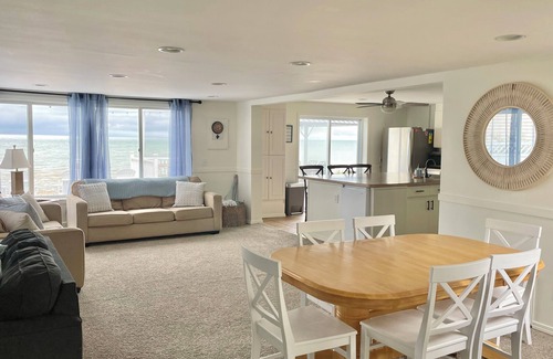 Caseville House | Caseville - Private Beach Front Home