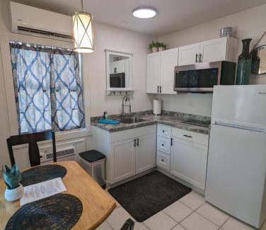 Nokomis Villa | Casey Key 1-Bedroom Courtyard Villa