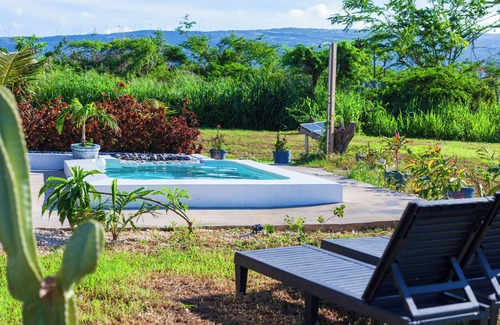 Treasure Beach Villa | Cashaw Cabin - Private Retreat with a Pool