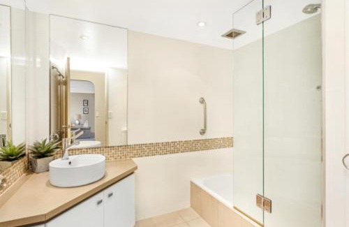 Burleigh Heads Apartment | Cashelmara Burleigh - Hosted by Burleigh Letting