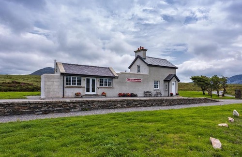 Donegal Cabin | Cashelnagor Railway Station