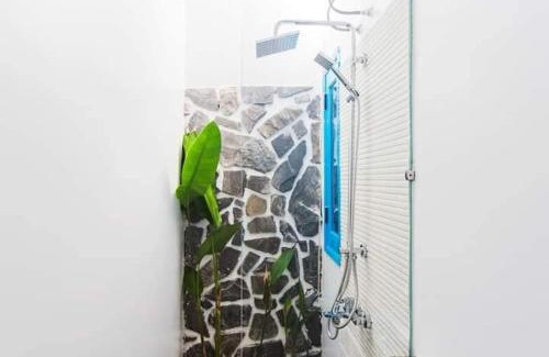 Cam An Bed & Breakfast | Cashew Tree Bungalow