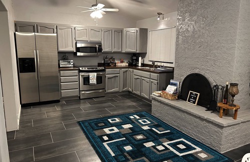 Paradise Valley Village Apartment | Casita Attached to a Private Home On Orange Tree Golf Course