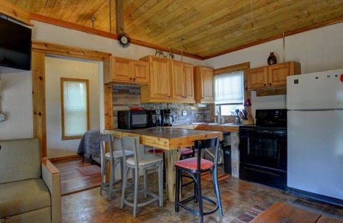 Ingram House | Casita Blu Cinco with Private Guadalupe Riverfront Access