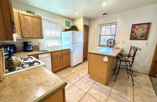 Downtown Santa Fe House | Casita D - single level 2 bd, 2 bth