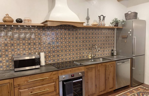 Historic Eastside House | Casita de La Joya del Este in prime historic Eastside