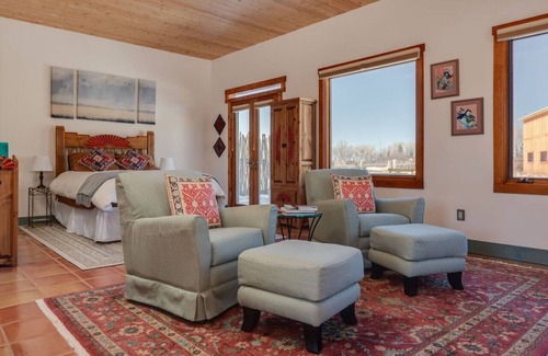 Arroyo Seco House | Casita de Vistas - True Desert Sanctuary!