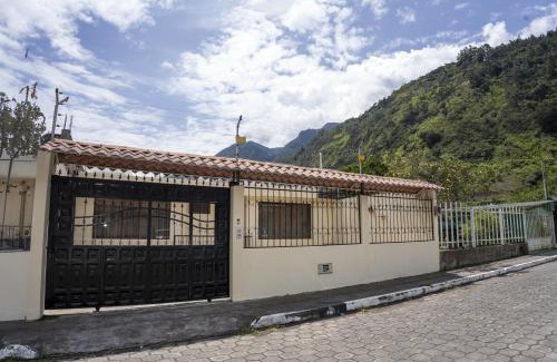 Banos de Agua Santa House | Casita Linda Baños