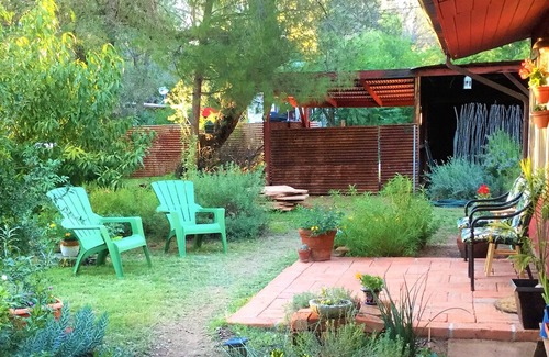 Patagonia House | Casita Mariposa: spacious casita for relaxing amid bird-friendly gardens.