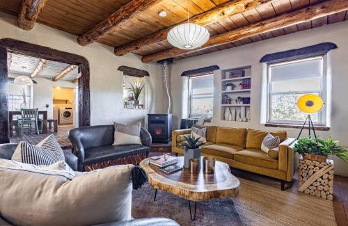Nogal House | Casita Mistica A Southwest Adobe Field Home