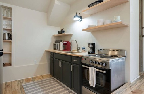 North Hills House | Casita Por Que? - Southwestern Studio Downtown