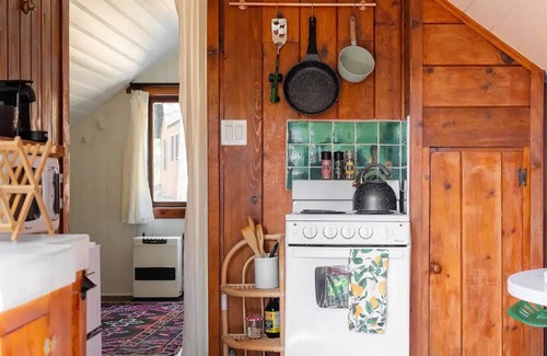 Idyllwild Apartment | Casita Ranchita Mountain Loft in Town