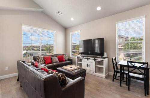 Sienna Hills House | Casita Respite Pool, Hot Tub & Comfort