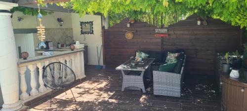 Puimisson House | Casita Rossignol