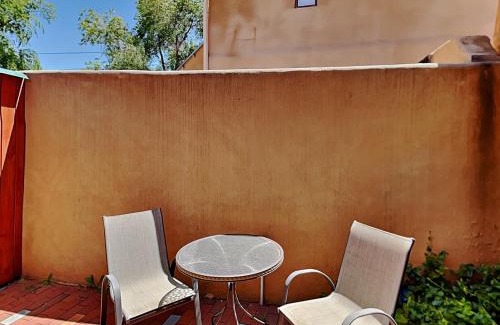 South Capitol House | Casita Sueno