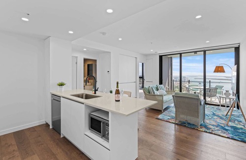 Southport Apartment | CASSA MQ - 2BR Southport Gem with Ocean Views