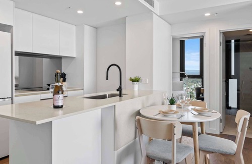 Southport Apartment | CASSA MQ - 2BR Southport Gem with Ocean Views