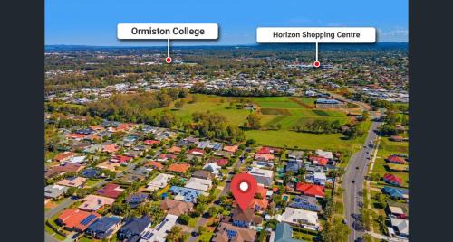Wellington Point House | CASSA WELLINGTON POINT - Spacious 4BR Home w Pool