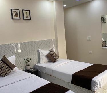 Patel Nagar Bed & Breakfast | Cassava Stay