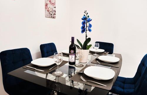 Cannock House | Cassia, 3 Bedrooms, Sleeps 5