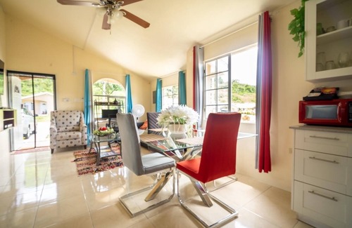 West Gate Hills House | Cassia Villa