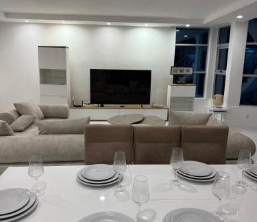 Angola House | Cassoma House
