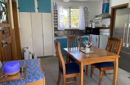 Pohara House | Castaway Cottage - Cute and relaxing house in beautiful Pohara