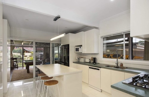 Ettalong Beach House | CASTAWAY @ ETTALONG BEACH