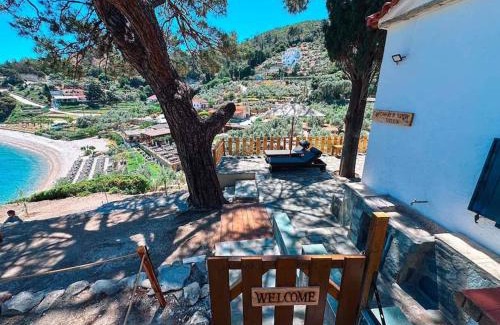 Kokkari House | Castaway's View Villa