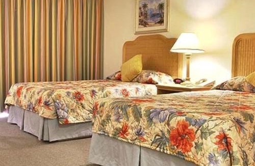 Freeport Resort | Castaways Resort and Suites