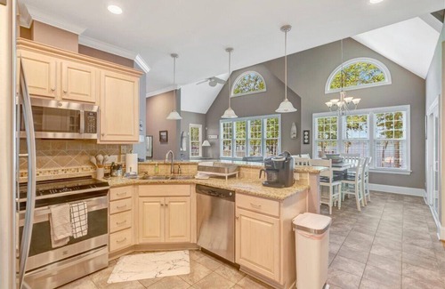 Macon House | Castaways | Spectacular Views | Boat Ramp | Pet-Friendly (Fee)