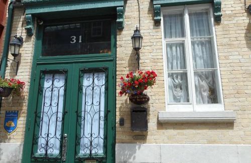 Vieux-Quebec-Cap-Blanc-colline Parlementaire Bed & Breakfast | Castel d'Amérique Française