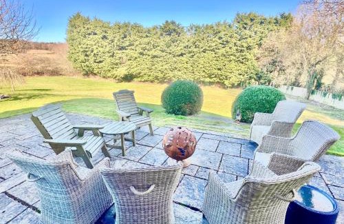 Midgham House | Castel Felice