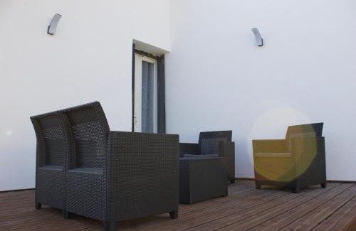 Pont-du-Chateau House | Castel Room