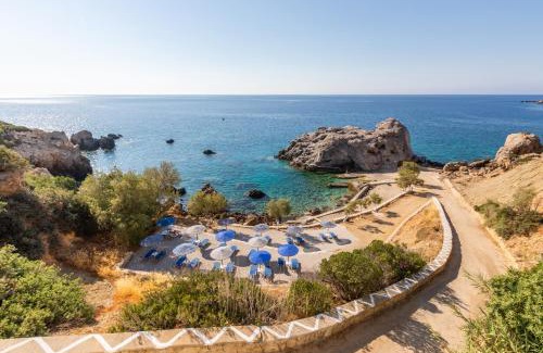 Amoopi Hotel | Castelia Bay Hotel