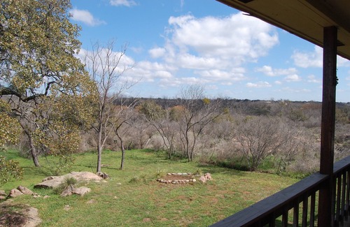 Llano County Cabin | Castell Cabin on the Llano River