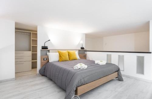 Historic Castle District Apartment | Castello Loft Heaven