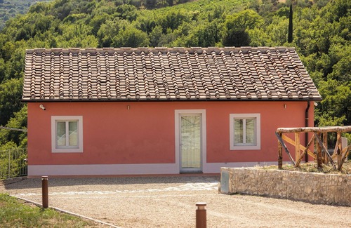 Le Bolle Villa | Castello Vicchiomaggio- 6‑Guest Villa in Chianti Vineyards –