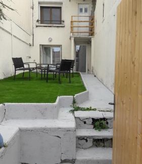 Castelnaudary Apartment | Castelnaudary - Appartement JARDIN
