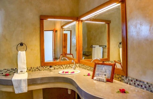 Morrumbene Hotel | Castelo do Mar